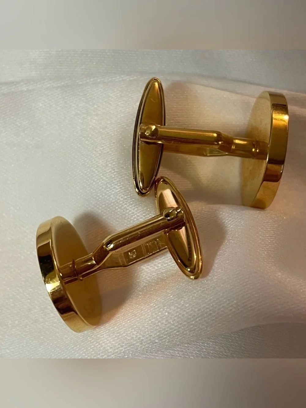 Authentic Alfred Dunhill Gold Plated Oval  Cufflinks with Logo Accent